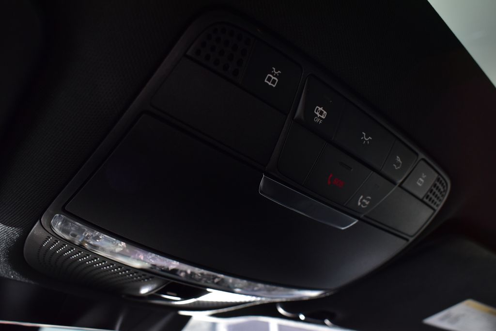 Thumbnail: 2022 Mercedes-Benz GLC - 27