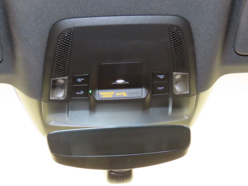 Thumbnail: 2024 Porsche Taycan - 31