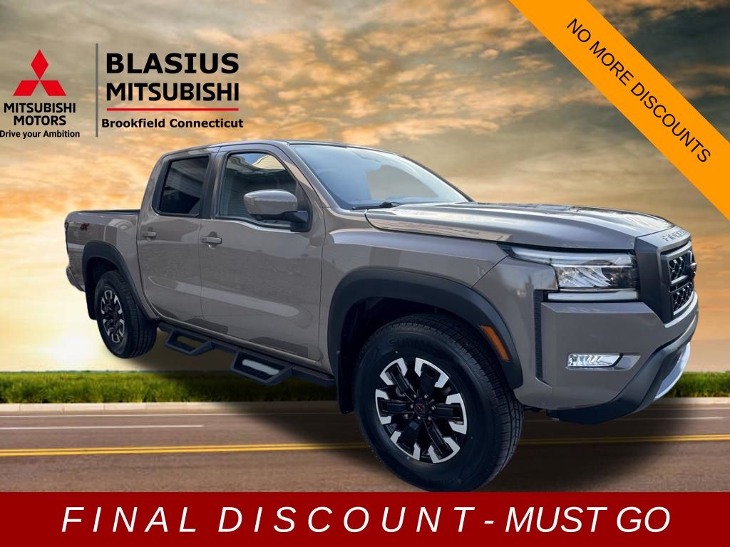 Baja Storm 2023 Nissan Frontier PRO-4X Crew Cab 4WD Pickup Truck Four-Wheel Drive 9-Speed Automatic