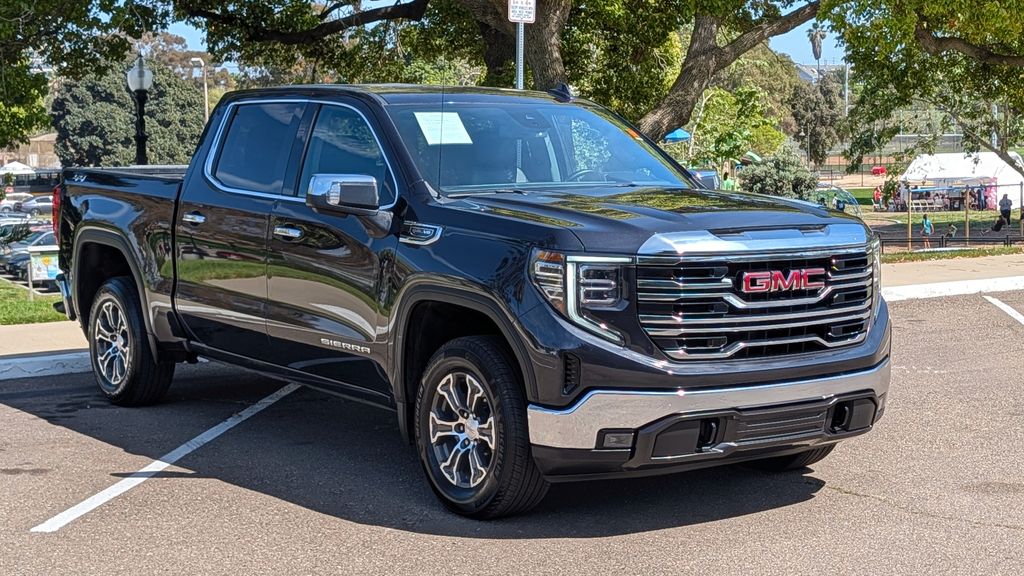 Used 2025 GMC Sierra 1500 SLT 4D Crew Cab