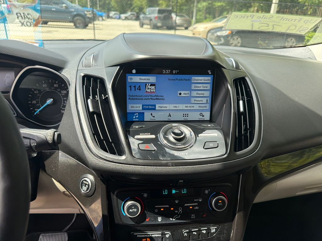 Used 2019 Green Ford Titanium image 22