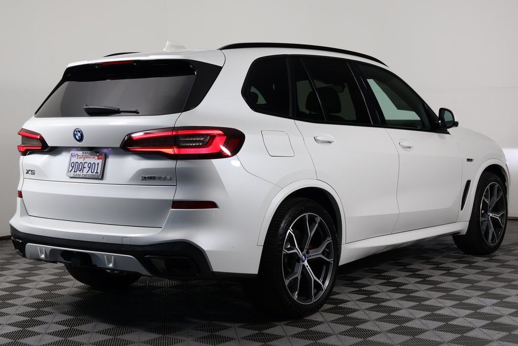 Thumbnail: 2023 BMW X5 - 4