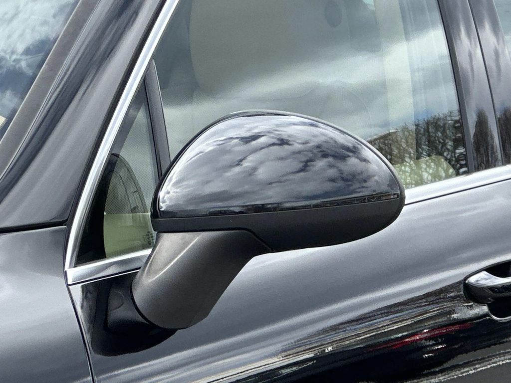 Thumbnail: 2014 Porsche Cayenne - 2