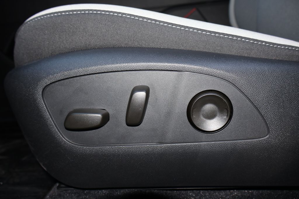 Thumbnail: 2025 Honda Prologue - 10