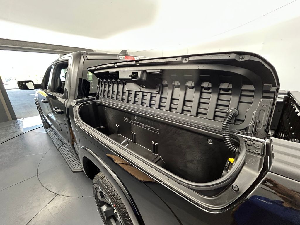 New 2026 Diamond Black Crystal Pearlcoat Ram Big Horn/Lone Star image 38