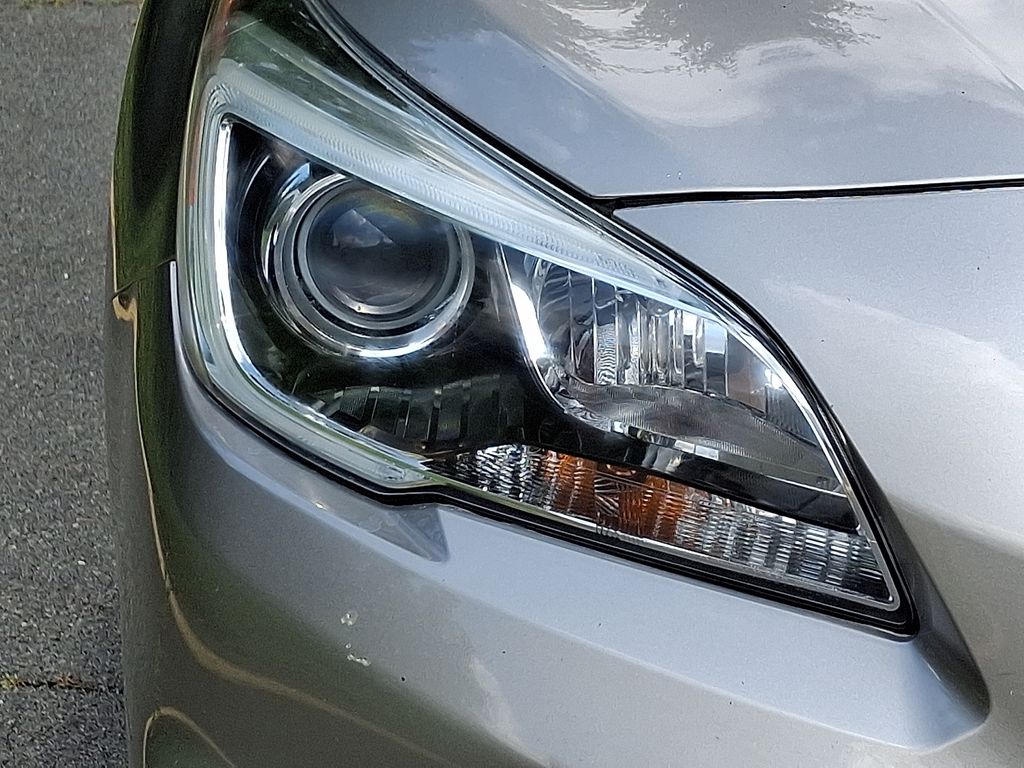 Thumbnail: 2015 Subaru Outback - 9