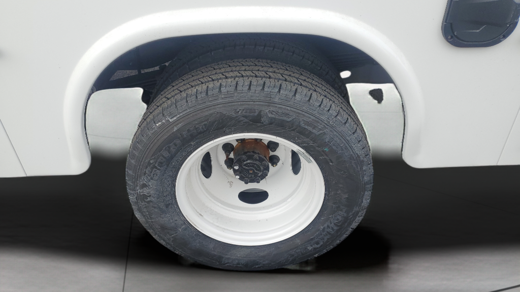 New 2026 White Ford Base image 13