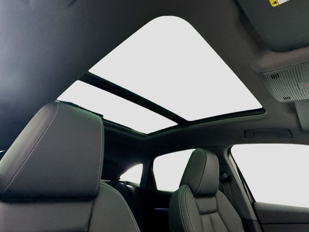 Thumbnail: 2023 Audi Q4 e-tron - 17