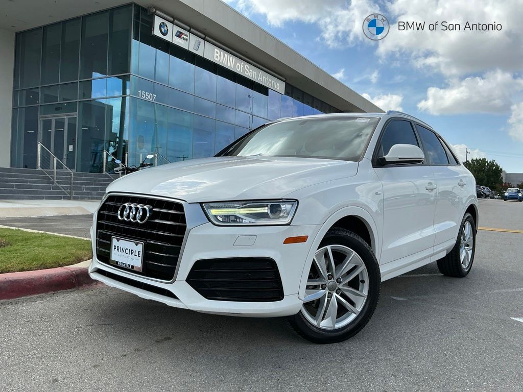 Cortina White 2018 Audi Q3 SUV / Crossover Front-Wheel Drive 6-Speed Automatic