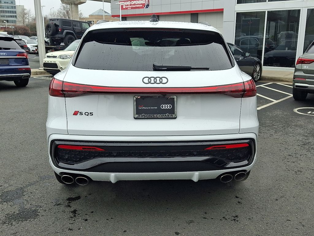 Thumbnail: 2025 Audi SQ5 - 5