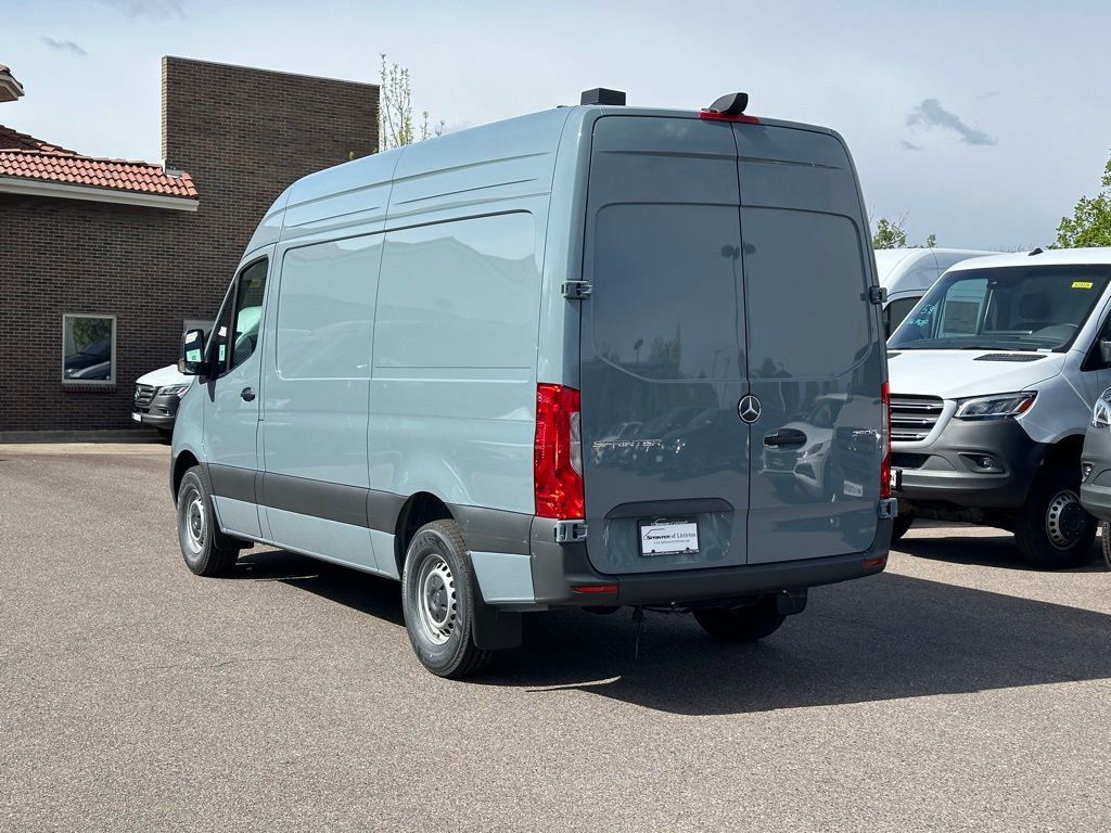 2024 Mercedes-Benz Sprinter 2500 Cargo 144 WB 3