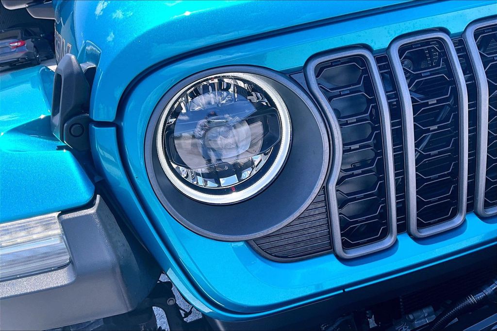 Used 2024 Jeep Wrangler SUV