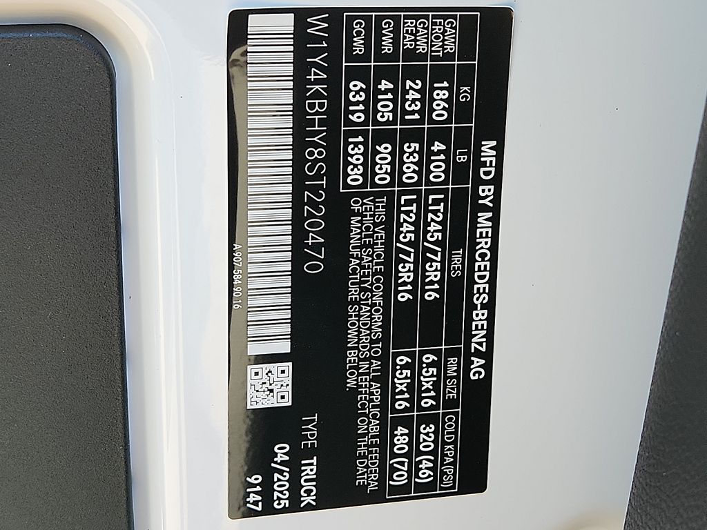 Thumbnail: 2025 Mercedes-Benz Sprinter - 14