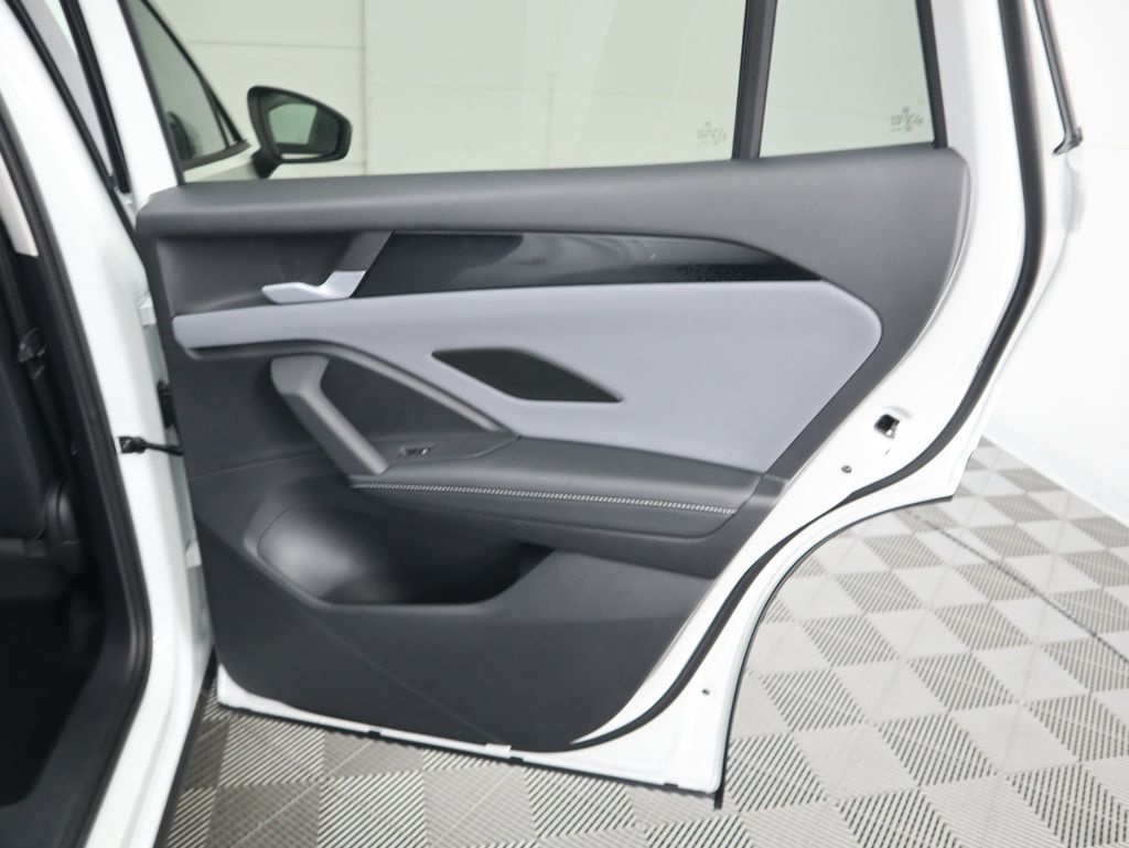 2025 Volkswagen Tiguan 2.0T 28