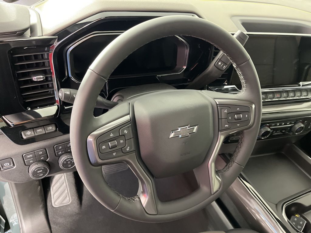 Thumbnail: 2026 Chevrolet Silverado 2500 - 28