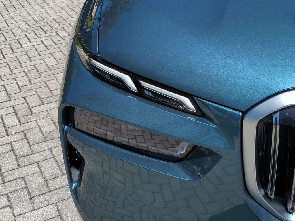 New 2027 Blue BMW xDrive40i image 10