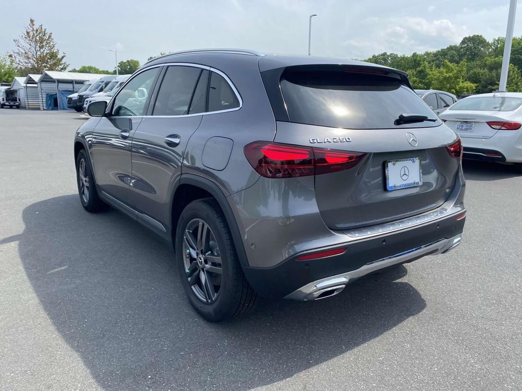 2025 Mercedes-Benz GLA 250 7