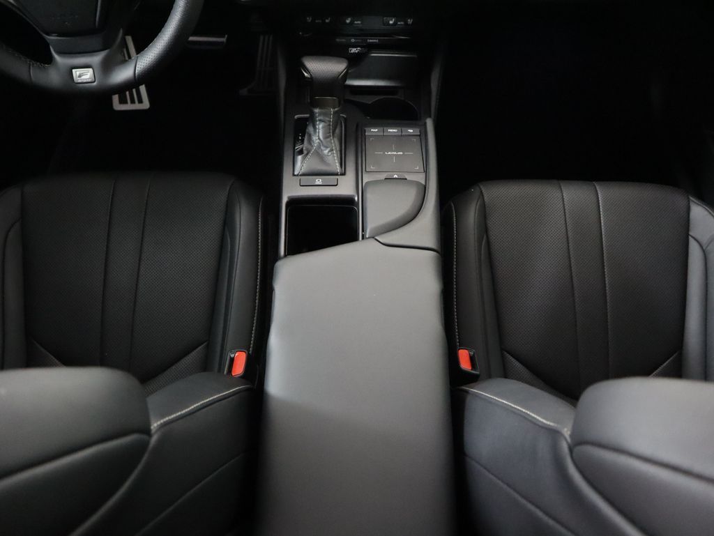 Thumbnail: 2019 Lexus ES - 17