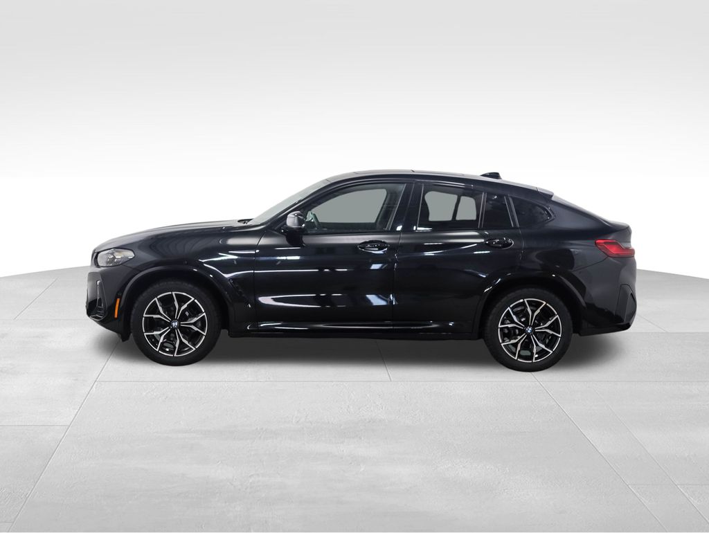 Thumbnail: 2023 BMW X4 - 2