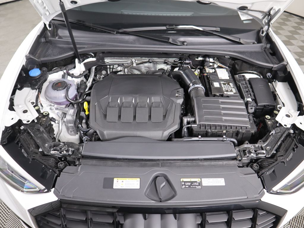 Thumbnail: 2025 Audi Q3 - 31