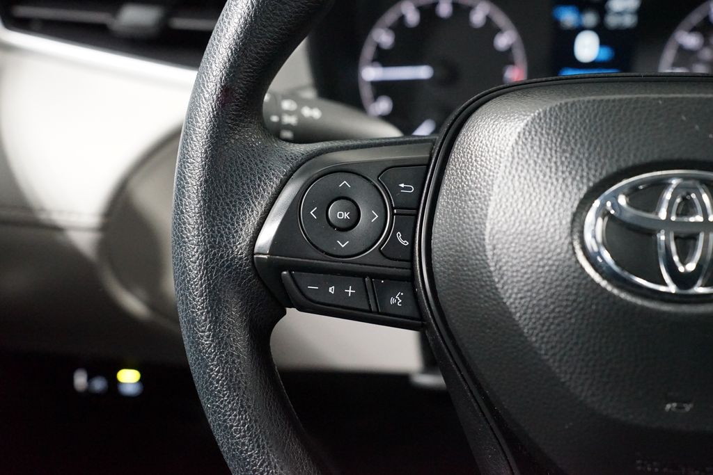 Thumbnail: 2025 Toyota Corolla Cross - 14