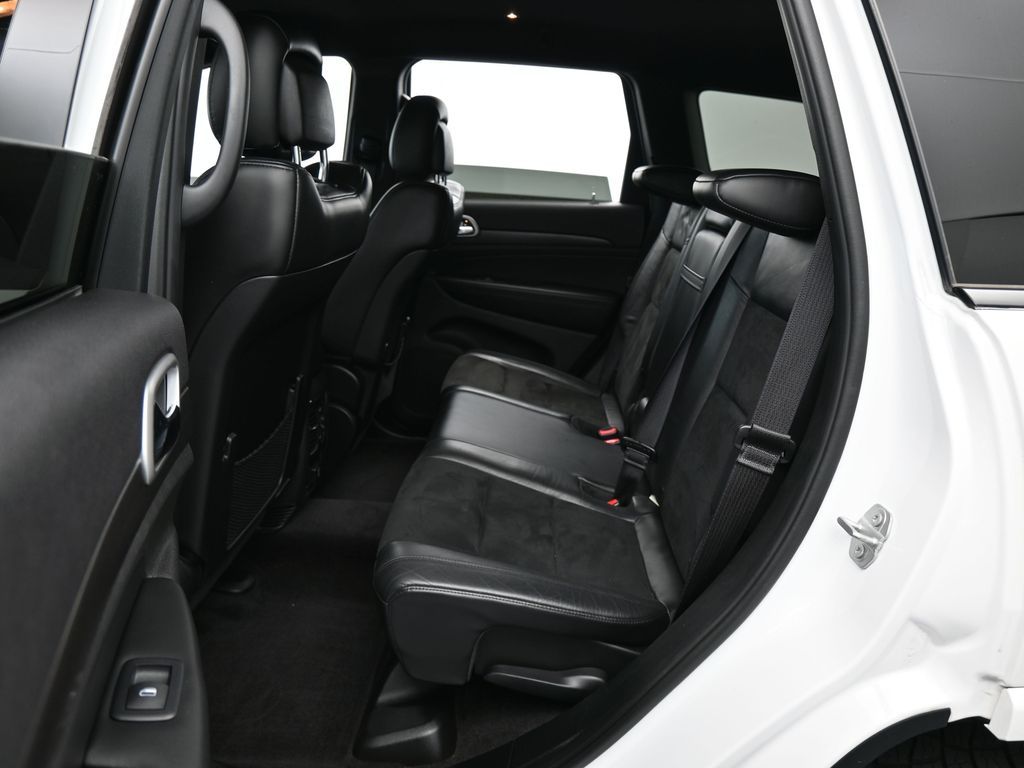 Used 2018 Bright White Clearcoat Jeep Altitude image 26