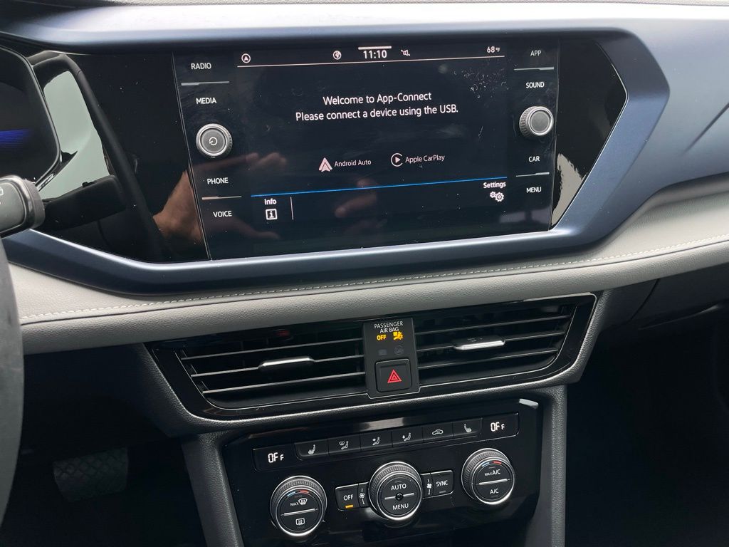 Thumbnail: 2024 Volkswagen Taos - 18