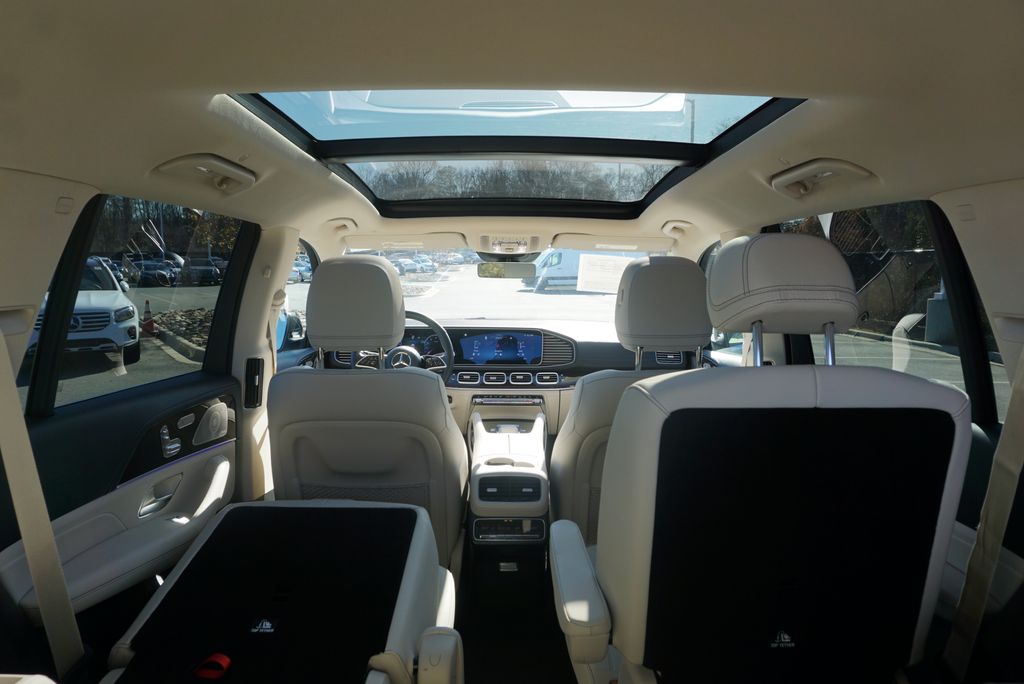 Thumbnail: 2024 Mercedes-Benz GLS - 19