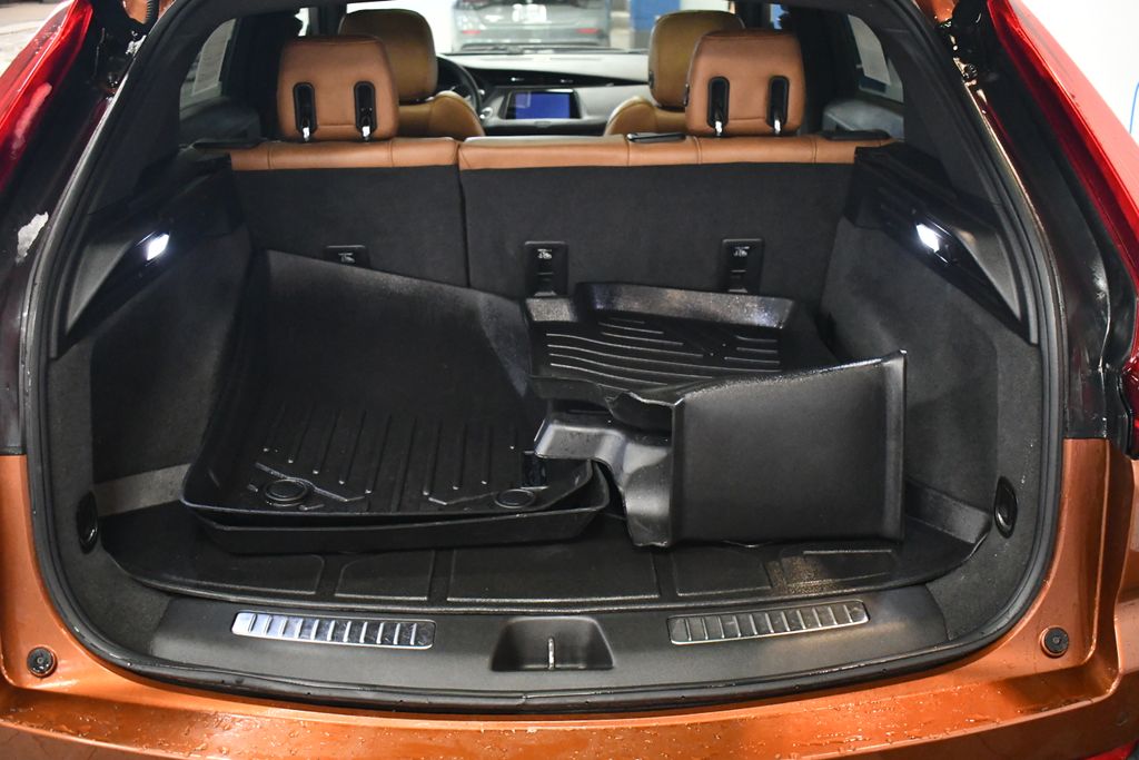 Thumbnail: 2019 Cadillac XT4 - 5