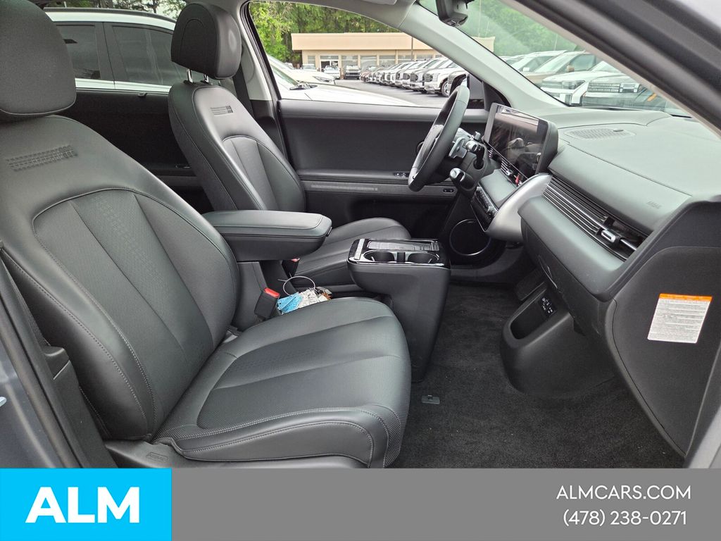 Used 2025 Gray Hyundai Limited image 17