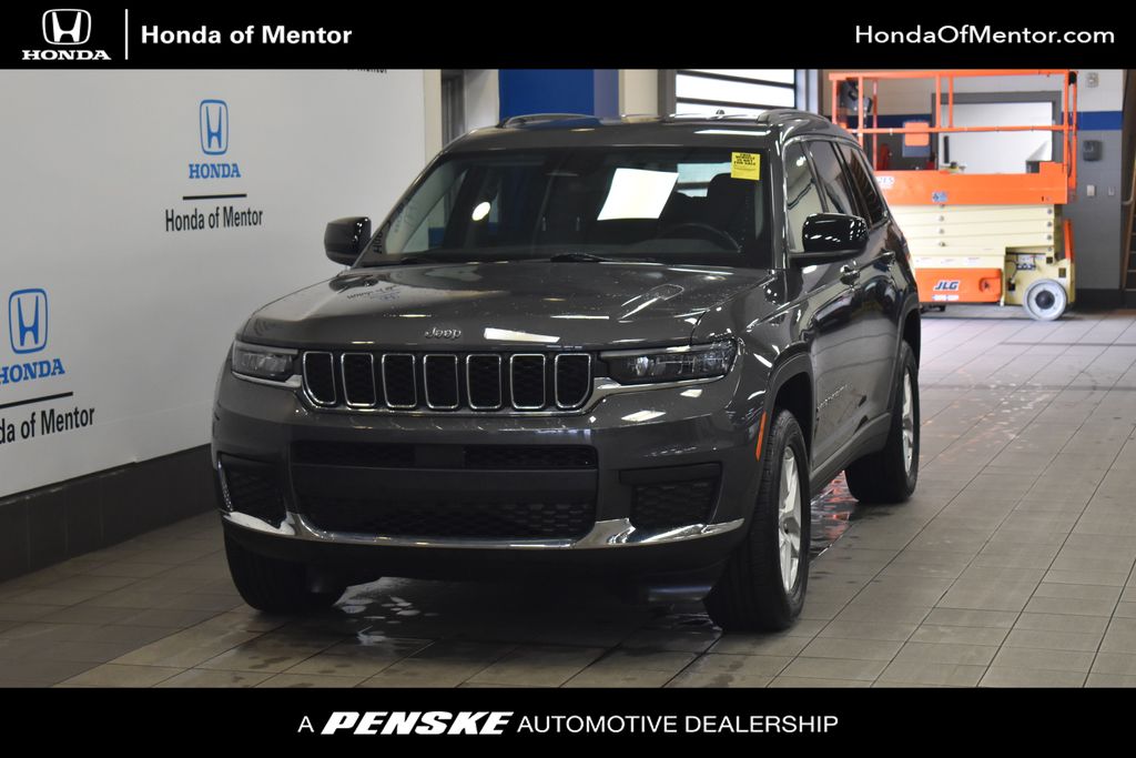 2021 Jeep Grand Cherokee L Laredo Hero Image