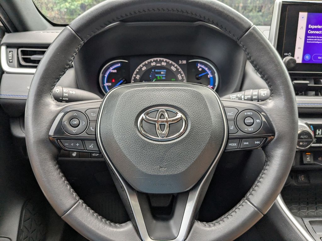 2023 Toyota RAV4 Hybrid SE