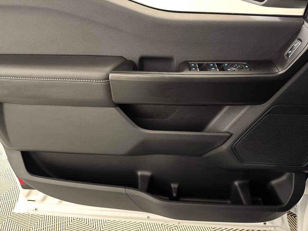 2025 Ford F-150 STX photo 13
