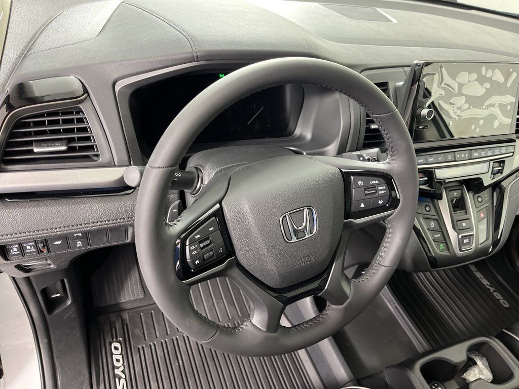 2025 Honda Odyssey Touring 31