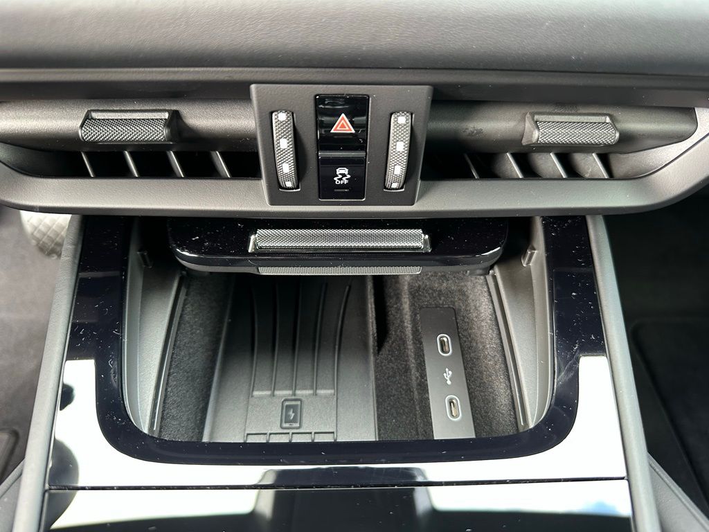 Thumbnail: 2026 Porsche Cayenne - 24