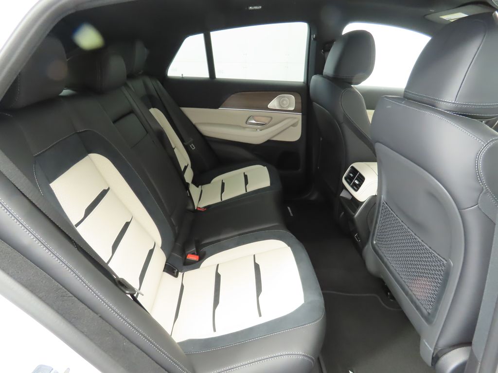 Thumbnail: 2026 Mercedes-Benz GLE - 21