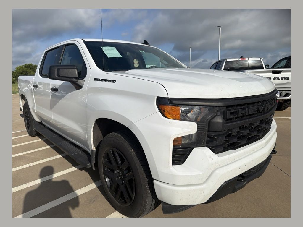 2022 Chevrolet Silverado 1500 Custom Crew Cab RWD
