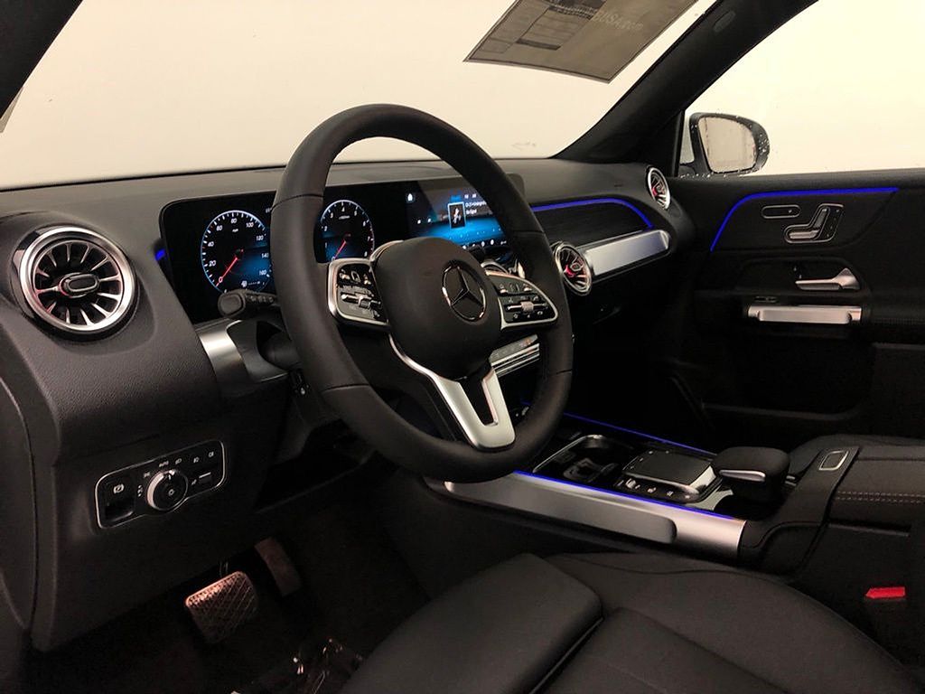 2023 Mercedes-Benz GLB 250 10