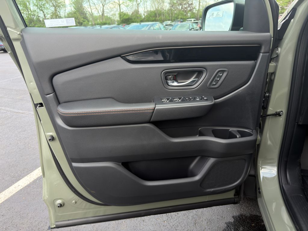 Thumbnail: 2026 Honda Pilot - 18