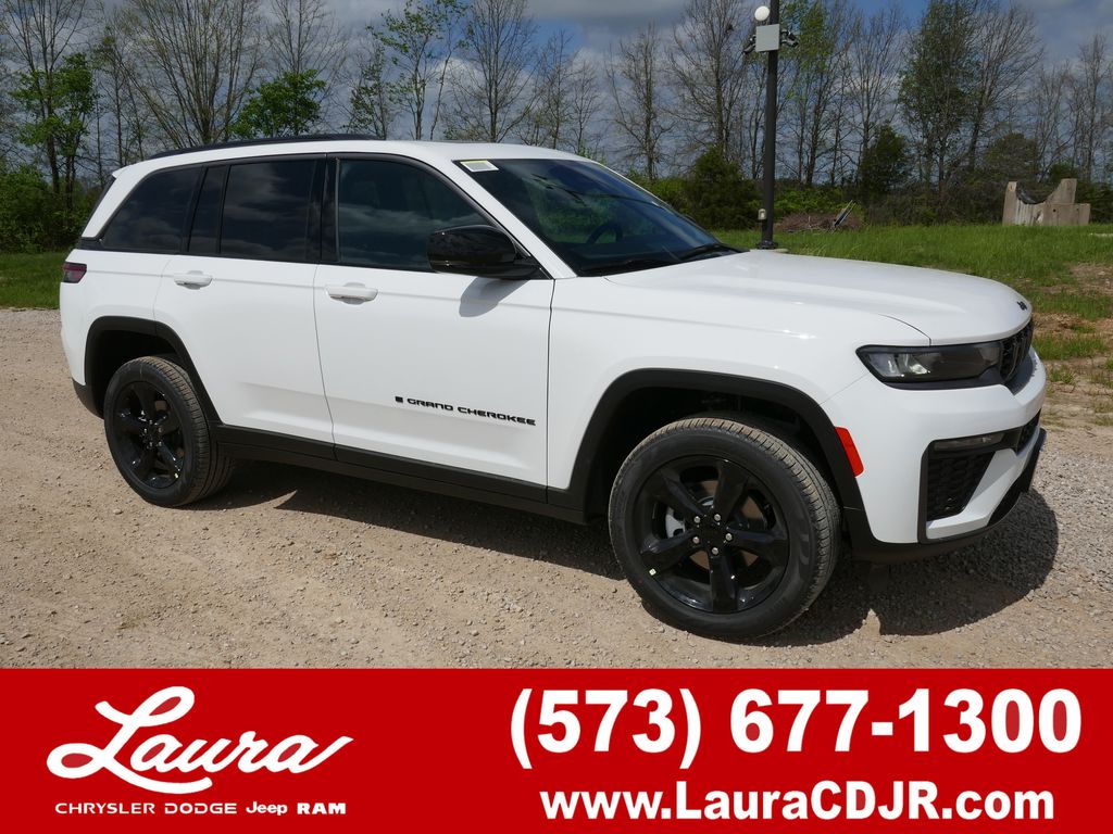Bright White Clearcoat 2026 Jeep Grand Cherokee Limited 4WD SUV / Crossover Four-Wheel Drive 8-Speed Automatic