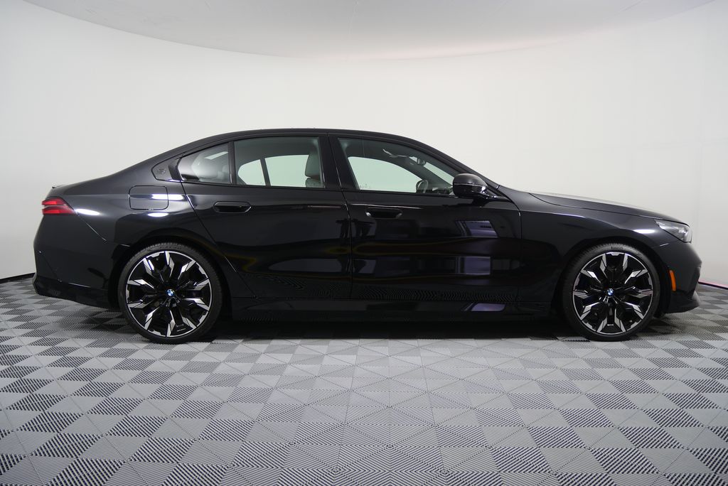 2025 BMW i5 xDrive40 2