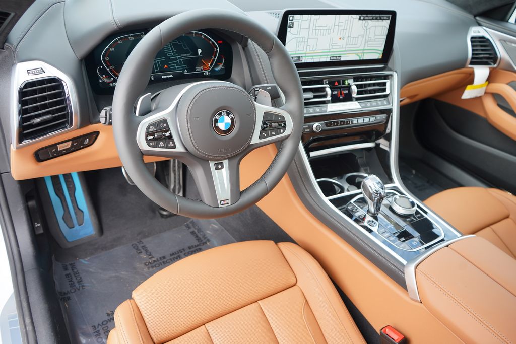 Thumbnail: 2026 BMW 8 Series - 13
