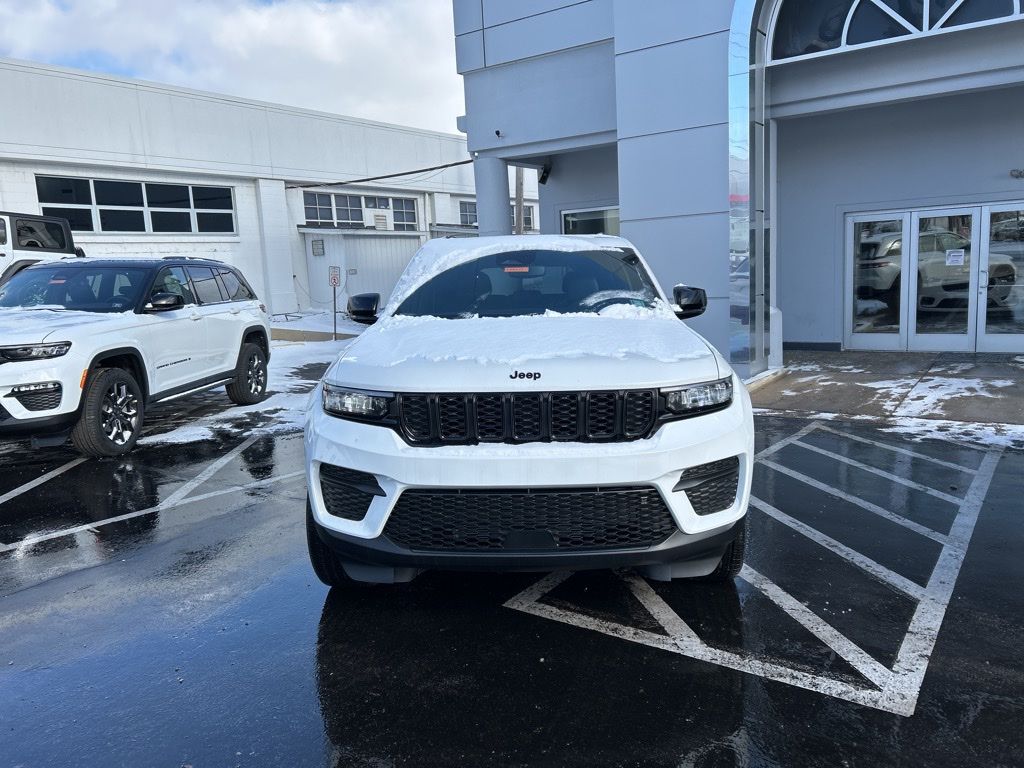 2025 Jeep Grand Cherokee Altitude - Photo 6