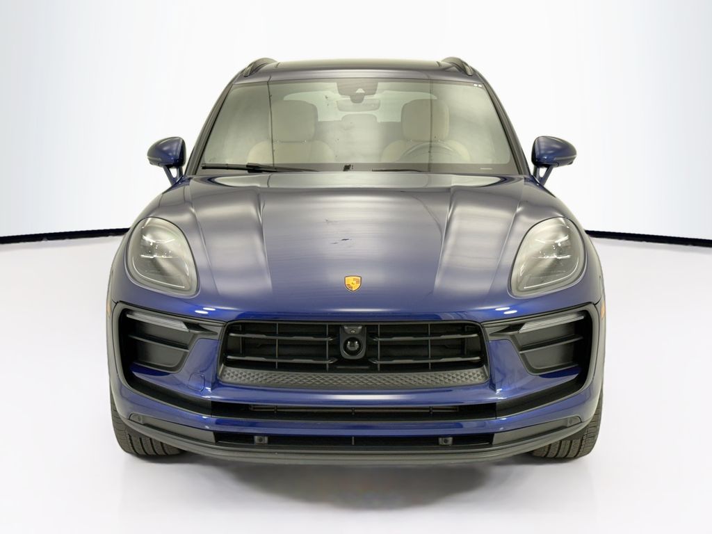Thumbnail: 2024 Porsche Macan - 10