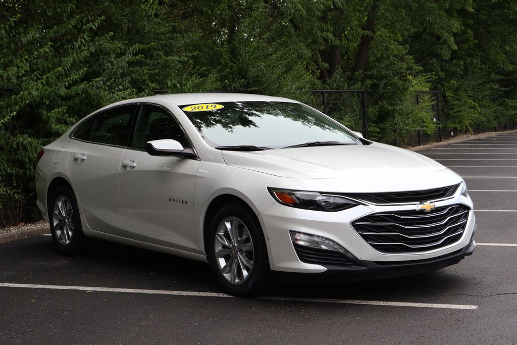 Thumbnail: 2019 Chevrolet Malibu - 12