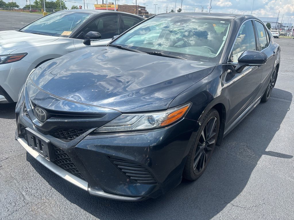 2019 Toyota Camry 2.5 Auto XSE's photo