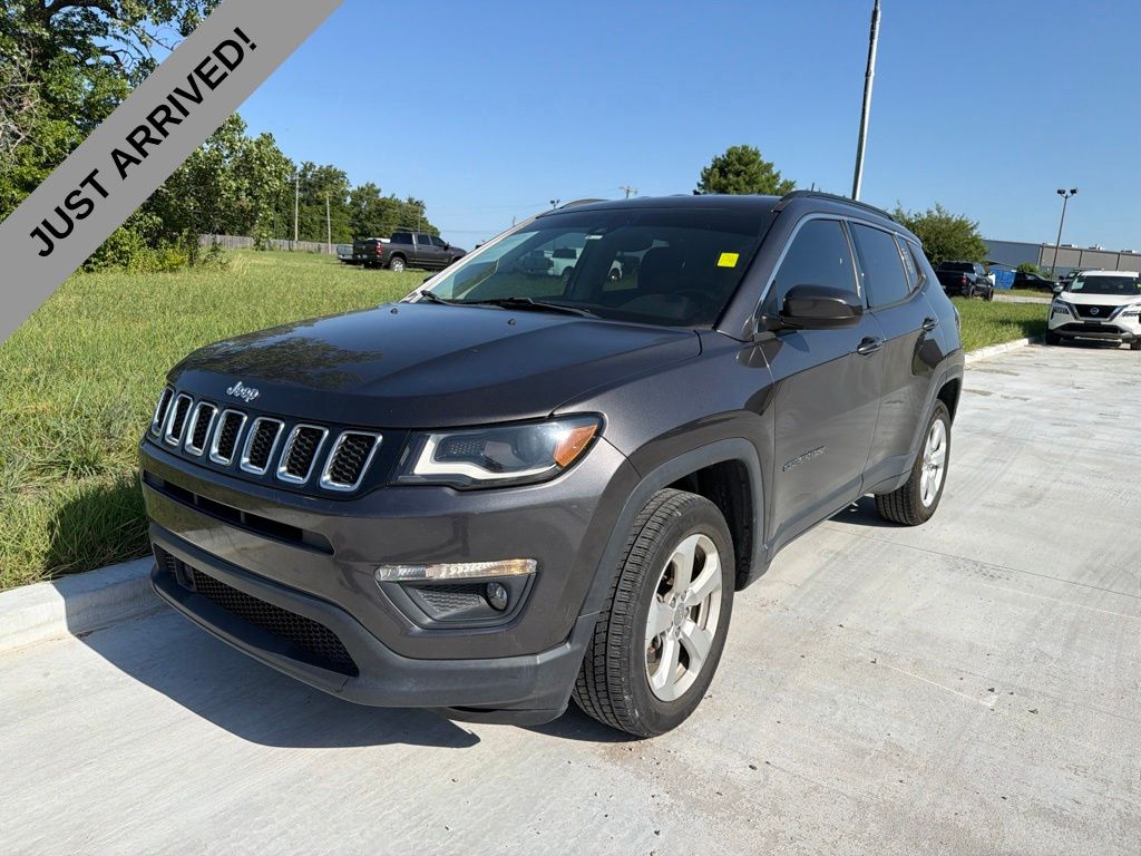 Gray (Granite Crystal Metallic Clearcoat) 2018 Jeep Compass SUV / Crossover Four-Wheel Drive 9-Speed Automatic