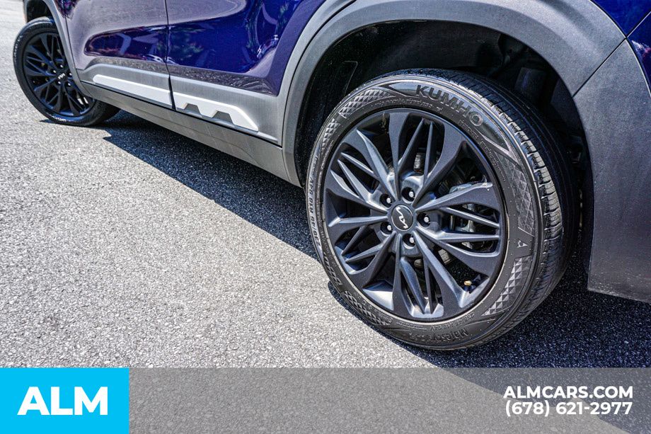 Used 2022 Blue Kia Nightfall image 16