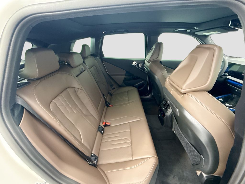 Thumbnail: 2026 BMW X3 - 21