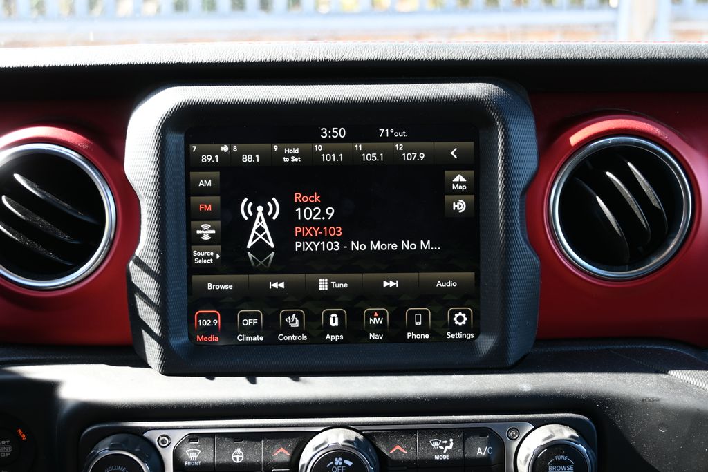 Thumbnail: 2021 Jeep Wrangler - 15
